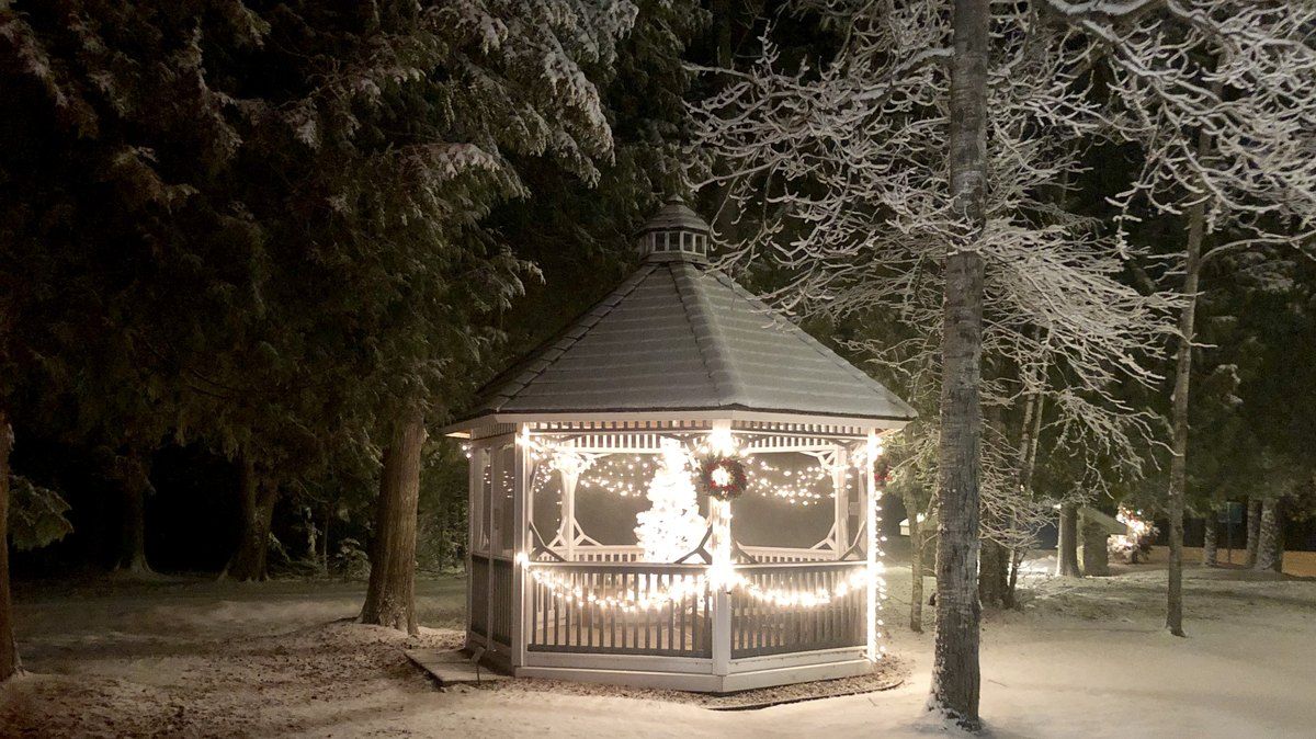 Baileys Harbor Yacht Club Resort - Gazebo